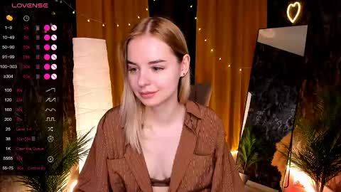 Snapshot of lillian_shine chatting on 04-26-26, 07:50 Lillian online show from 04-26-26, 07:50