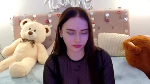 Snapshot of lilliana_moon chatting on 02-13-26, 10:44 lilliana_moon online show from 02-13-26, 10:44