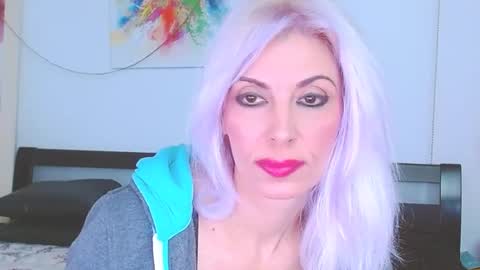 Lara online show from 01-28-25, 05:56