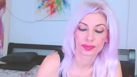 Lara online show from 01-29-25, 12:33