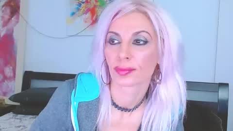 Lara online show from 02-04-25, 10:02