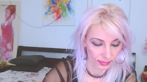 Lara online show from 02-06-25, 06:08