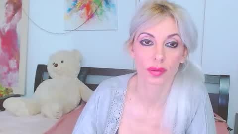 Lara online show from 03-30-26, 07:04