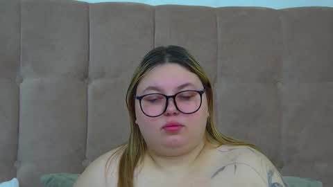 LillianHaig online show from 02-25-26, 06:28