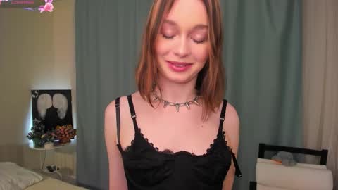 Snapshot of lillianperrys chatting on 02-19-26, 08:38 Lily online show from 02-19-26, 08:38