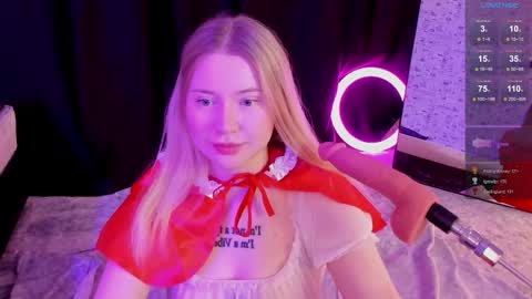 lillie_berry online show from 11-24-25, 05:51