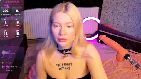 lillie_berry online show from 02-25-26, 04:33