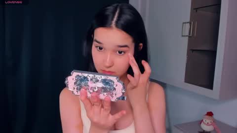 Celina Lillie online show from 04-18-26, 07:58