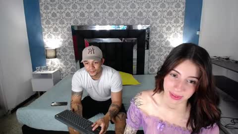 Snapshot of lillith_and_mike chatting on 01-30-25, 08:32 Lillith and Mike online show from 01-30-25, 08:32