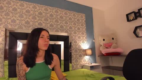 Snapshot of lillith_and_mike chatting on 02-20-25, 09:11 Lillith and Mike online show from 02-20-25, 09:11