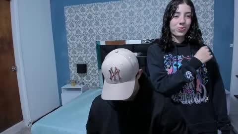 Snapshot of lillith_and_mike chatting on 02-22-25, 12:51 Lillith and Mike online show from 02-22-25, 12:51