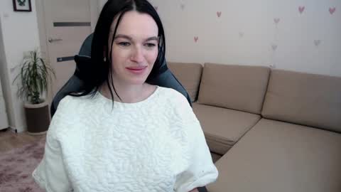 Snapshot of lilliyves chatting on 04-11-26, 11:25 lilliyves online show from 04-11-26, 11:25