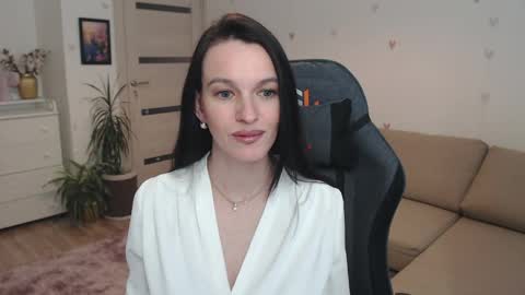 Snapshot of lilliyves chatting on 05-25-26, 05:30 lilliyves online show from 05-25-26, 05:30
