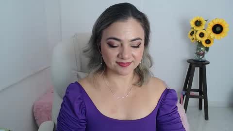 Lilly online show from 11-25-25, 02:17