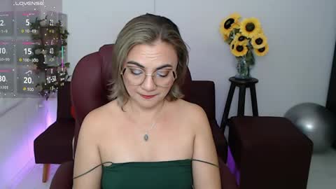 Lilly online show from 05-11-26, 03:51
