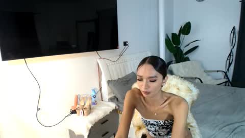 Snapshot of lillyholland_xx chatting on 02-22-25, 08:40 lillyholland online show from 02-22-25, 08:40