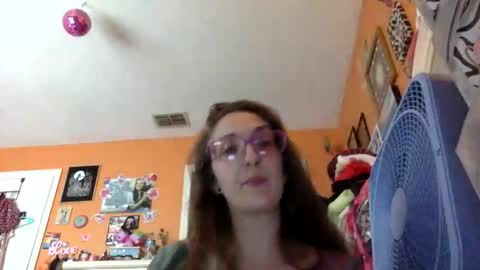 hi guys im back on here 3 online show from 04-29-26, 08:59
