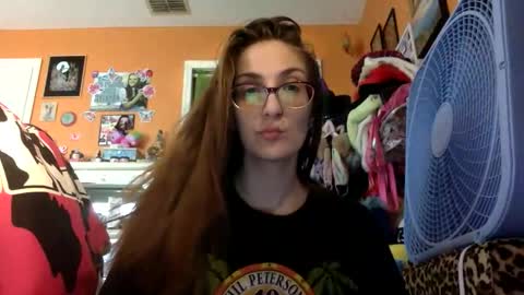 hi guys im back on here 3 online show from 05-08-26, 08:47