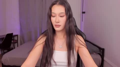 Lilly online show from 06-09-26, 05:02