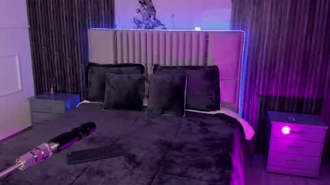 Lilly Ortiz online show from 02-10-25, 08:21