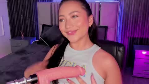 Lilly Ortiz online show from 02-12-25, 07:45