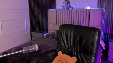 Lilly Ortiz online show from 10-09-25, 08:07