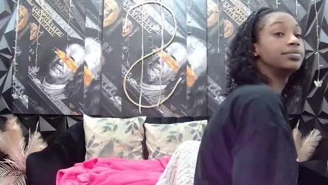 Snapshot of lilmissbaddiexxx chatting on 10-15-25, 06:08 lilmissbaddiexxx online show from 10-15-25, 06:08