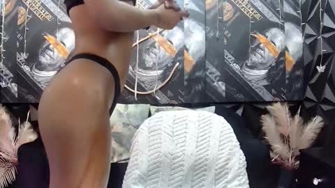 Snapshot of lilmissbaddiexxx chatting on 10-20-25, 08:53 lilmissbaddiexxx online show from 10-20-25, 08:53