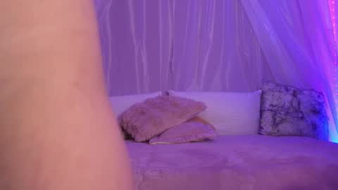 Lilou online show from 03-28-26, 08:52