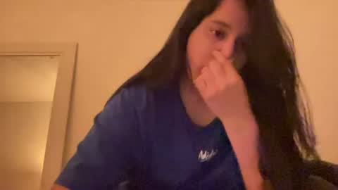 Snapshot of lilprincessxoxo_ chatting on 06-17-26, 02:25 lilprincessxoxo_ online show from 06-17-26, 02:25