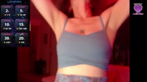 Snapshot of lilsirenluna chatting on 06-16-26, 02:03 Luna online show from 06-16-26, 02:03