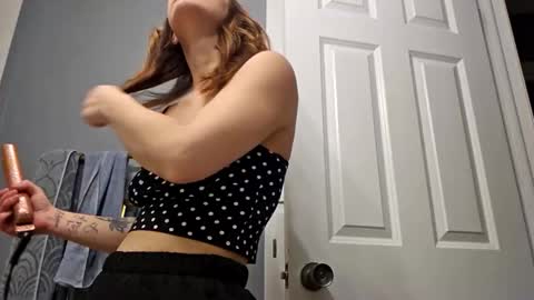 lilsirens11ut online show from 12-15-25, 06:23