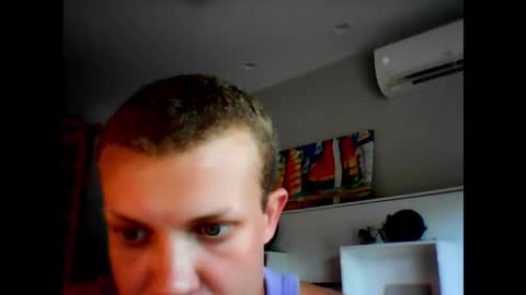 Snapshot of lilsweetmischief chatting on 02-06-26, 04:21 Artie online show from 02-06-26, 04:21