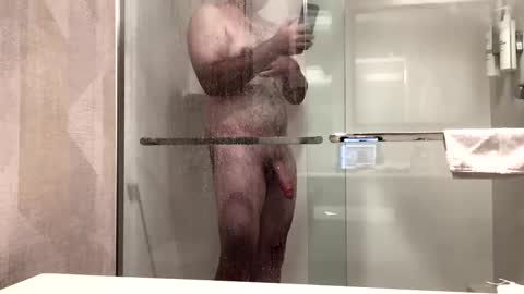 Snapshot of lilthicker chatting on 05-13-26, 04:10 A Little Thicker online show from 05-13-26, 04:10