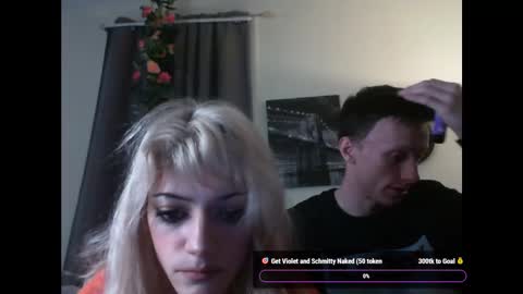 Snapshot of lilvioletxxx chatting on 11-16-25, 02:39 Little Violet online show from 11-16-25, 02:39