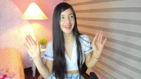 Snapshot of lily__10 chatting on 05-12-26, 11:46 Lily online show from 05-12-26, 11:46