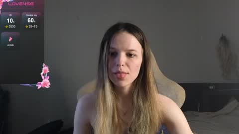 Snapshot of lily_and_jake chatting on 05-15-26, 10:11 lily_and_jake online show from 05-15-26, 10:11