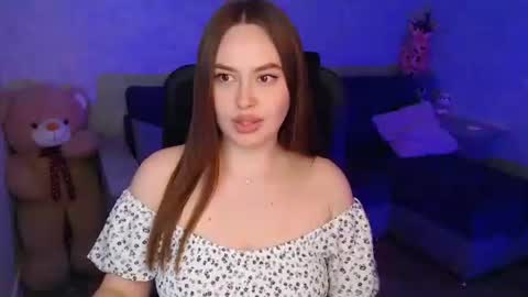 lily_baker_ online show from 04-25-26, 01:41