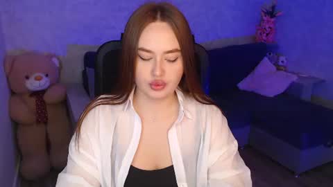 Snapshot of lily_baker_ chatting on 07-18-26, 07:45 lily_baker_ online show from 07-18-26, 07:45