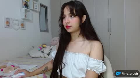 Snapshot of lily_crushx chatting on 10-06-25, 12:41 Lirio         online show from 10-06-25, 12:41