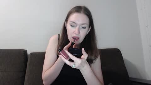 lily_love_x online show from 11-05-25, 12:10