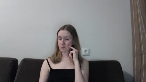 Snapshot of lily_love_x chatting on 07-15-26, 11:10 lily_love_x online show from 07-15-26, 11:10