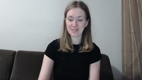 Snapshot of lily_love_x chatting on 07-22-26, 04:37 lily_love_x online show from 07-22-26, 04:37