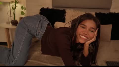 Lily Miiller online show from 03-24-26, 10:37