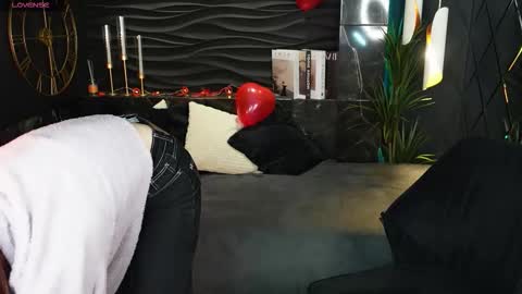 Lily online show from 02-08-26, 07:12