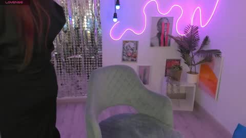 Lily online show from 04-05-26, 08:11