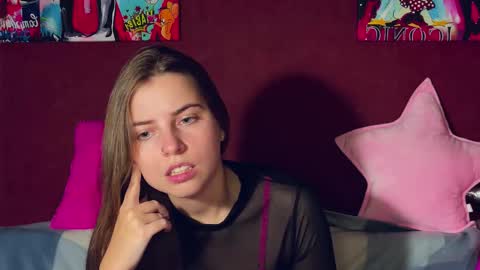 Lily online show from 09-18-25, 02:08