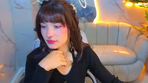 Snapshot of lily_tx chatting on 06-27-26, 12:33 Follow me.. Live 730 to 1400 online show from 06-27-26, 12:33