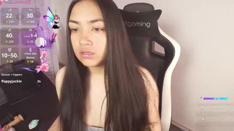 lily_waist online show from 11-19-25, 03:06