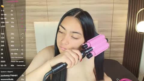 Snapshot of lily_waist chatting on 03-06-26, 11:17 lily_waist online show from 03-06-26, 11:17